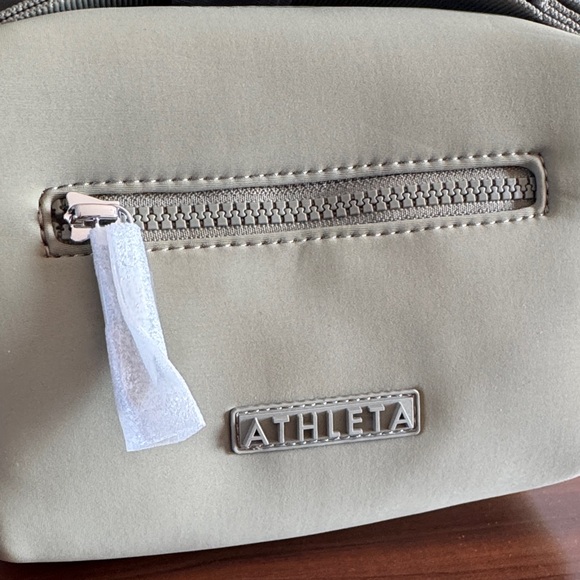 Athleta Olive Branch Green Neoprene Diem Crossbody Bag - Picture 4 of 6